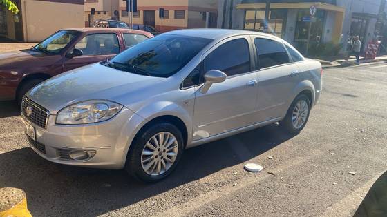 FIAT LINEA 1.8 ESSENCE 16V FLEX 4P AUTOMATIZADO